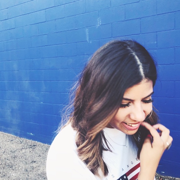 Meet your Posher, Leslie - Picture 1 of 1